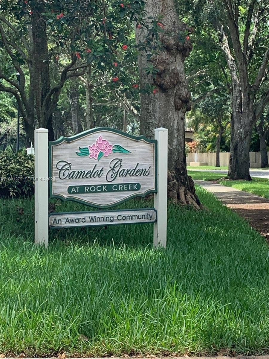 2561 Camelot Court, Cooper City, Cooper City, FL 33026 Beautifully tree lined landscaping