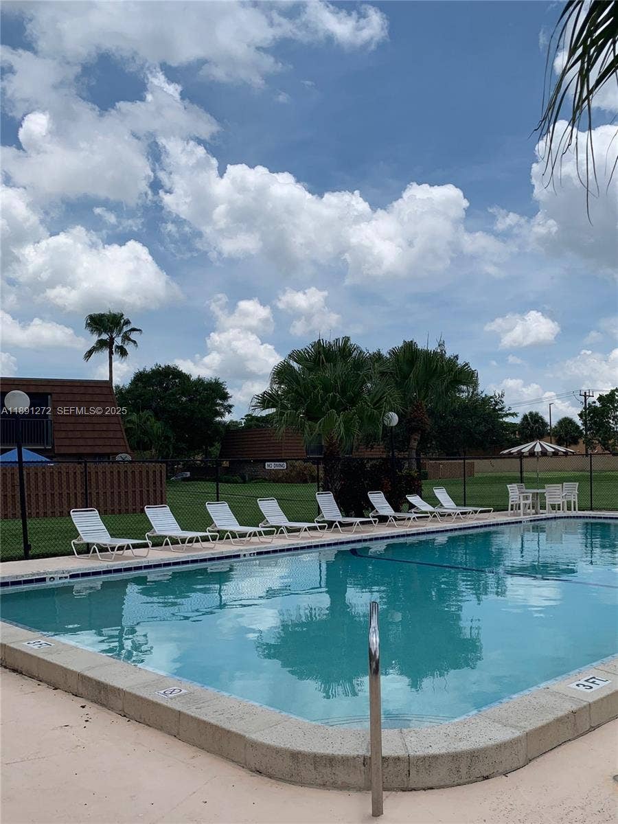 2561 Camelot Court, Cooper City, Cooper City, FL 33026 Community pool