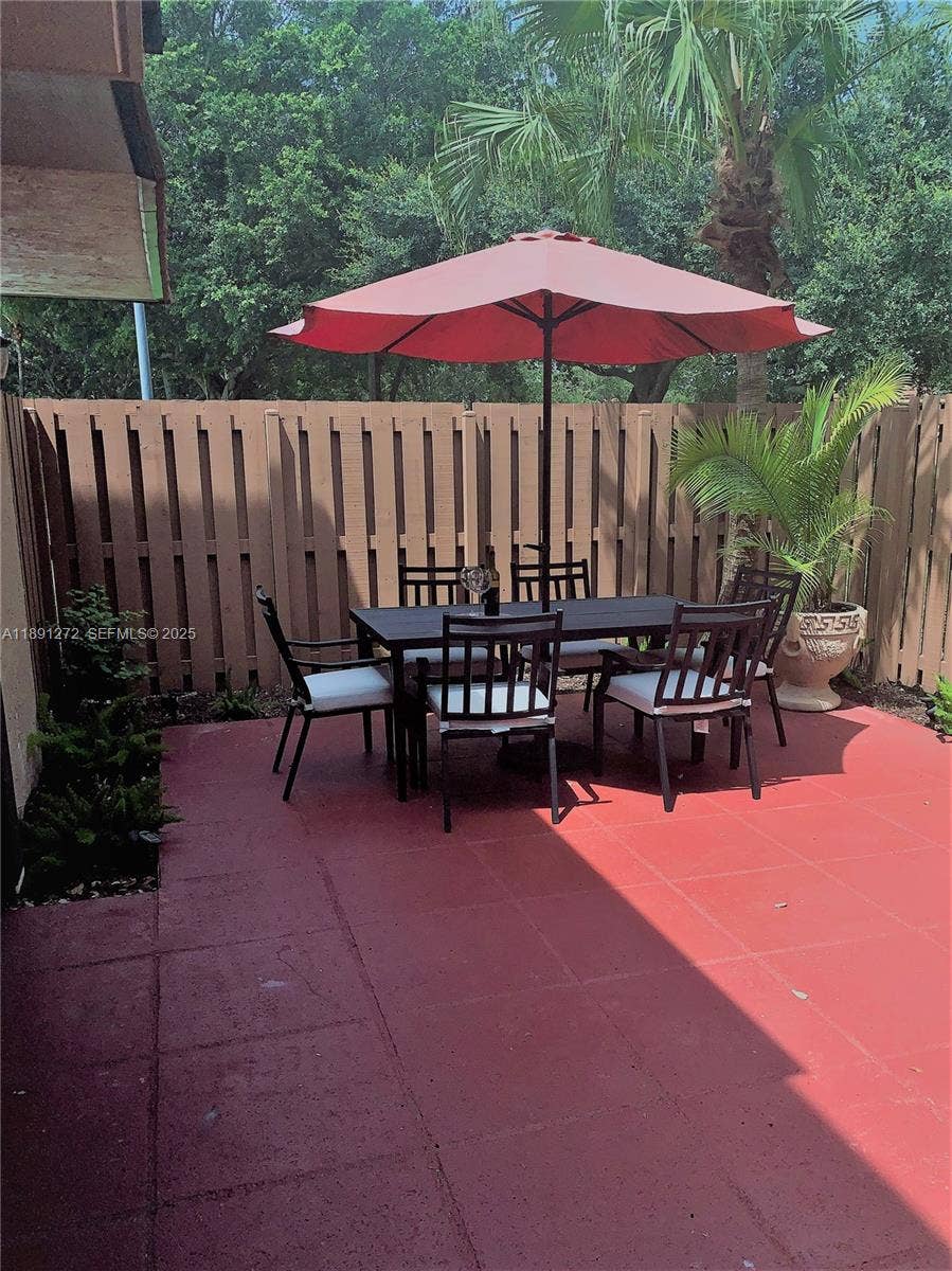 2561 Camelot Court, Cooper City, Cooper City, FL 33026 Patio