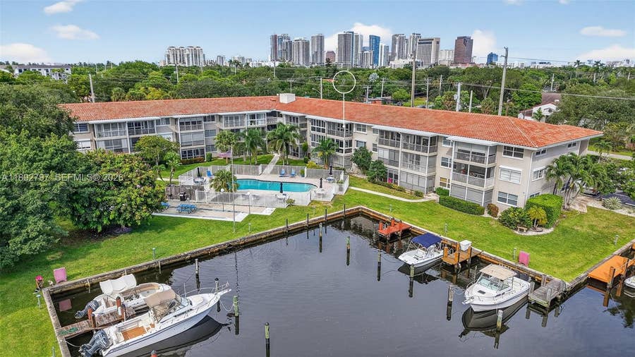 Property photo for 900 SW 12th Street, #305, Fort Lauderdale, FL