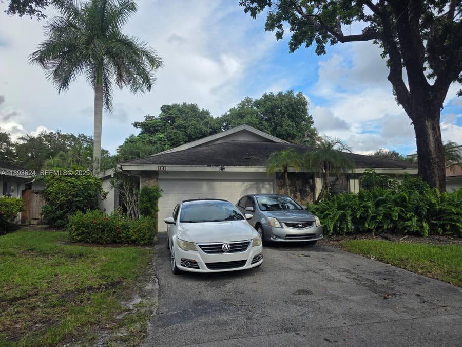Property photo for 106 Kensington Road, Hollywood, FL