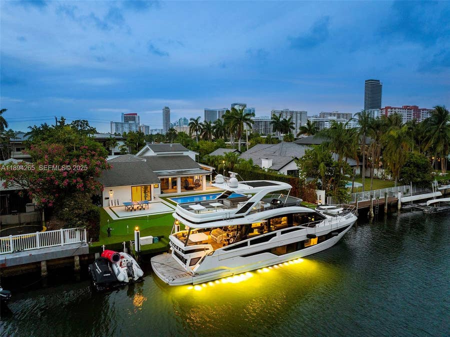 Property photo for 207 Holiday Drive, Hallandale Beach, FL