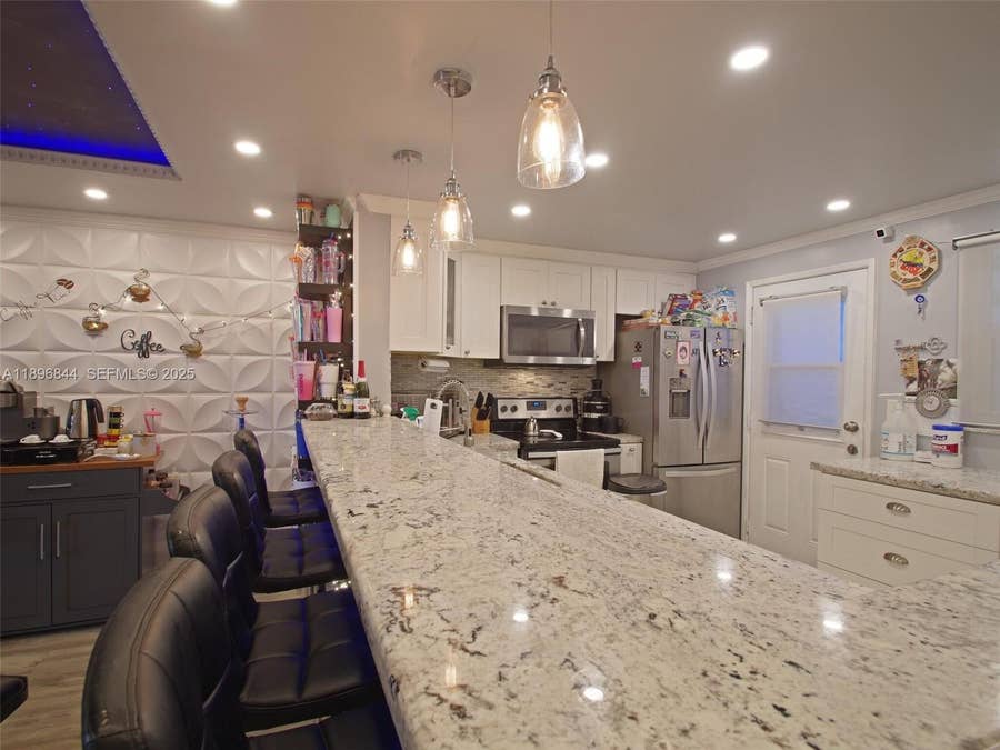 Property photo for 420 NE 12th Avenue, #401, Hallandale Beach, FL