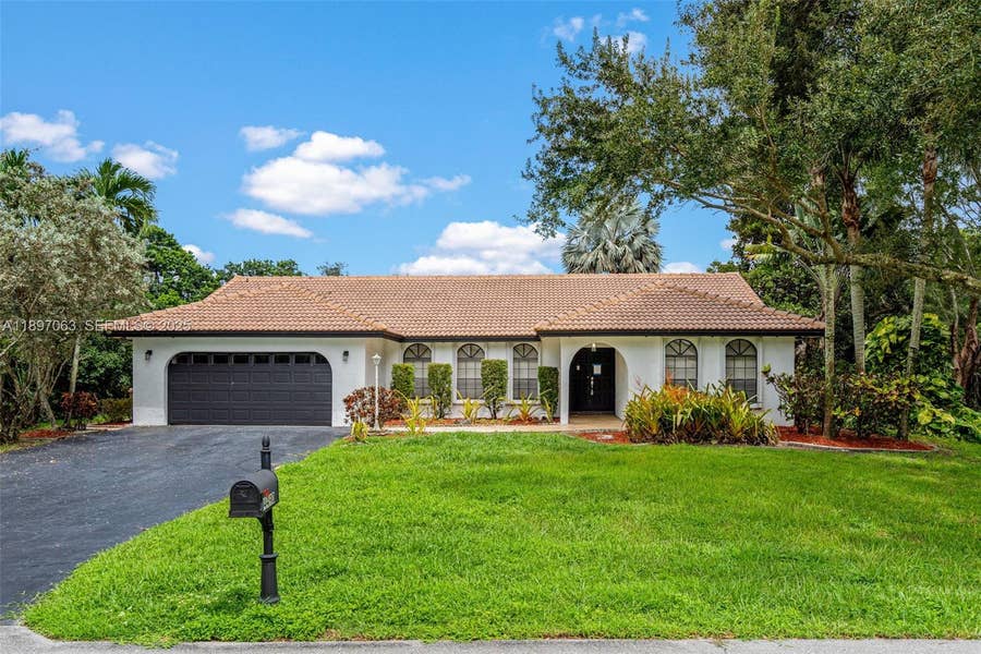 Property photo for 4490 SW 105th Avenue, Davie, FL