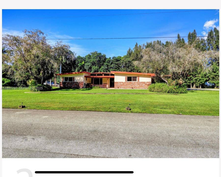 Property photo for 4321 SW 100th Terrace, Davie, FL