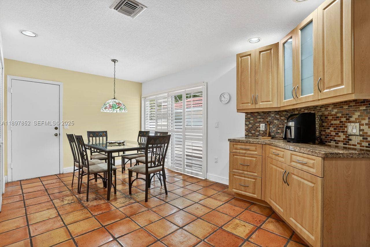 4119 W Palm Aire Drive, #A4, Pompano Beach, FL 33069 Photo 5