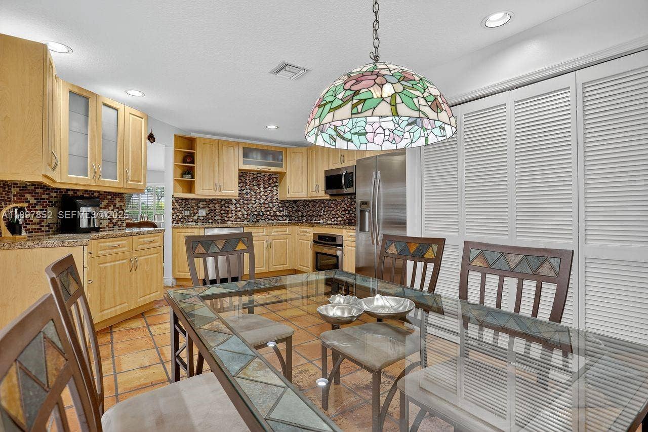 4119 W Palm Aire Drive, #A4, Pompano Beach, FL 33069 Photo 7