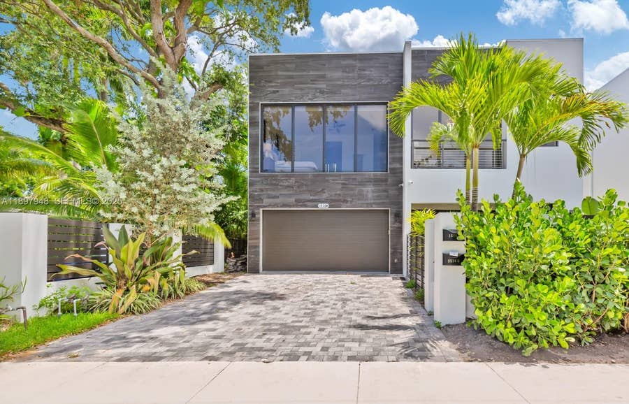 Property photo for 1516 SE 1st Street, Fort Lauderdale, FL