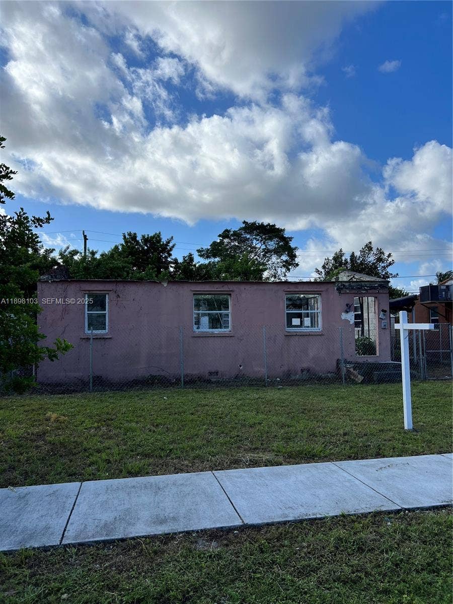 Property photo for 2122 Dewey Street, Hollywood, FL
