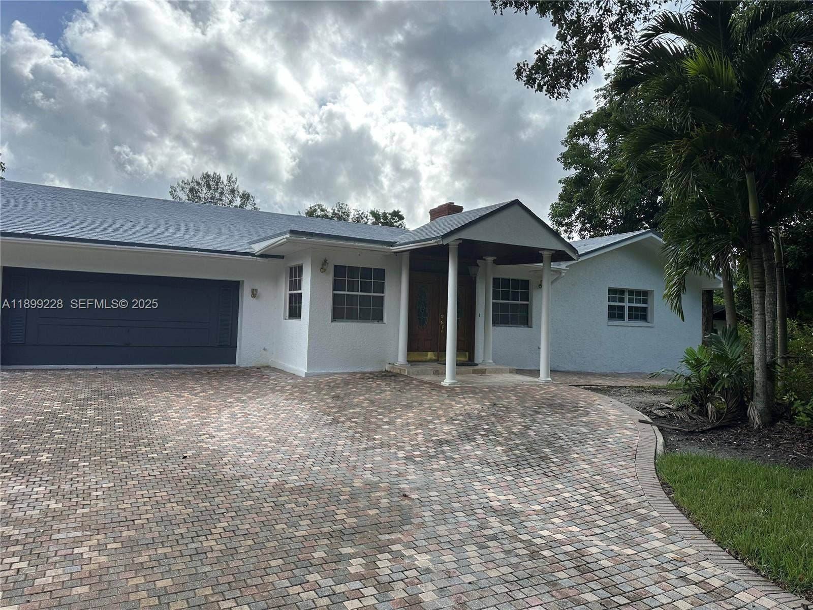 6300 SW 181st Lane, Southwest Ranches, FL 33331 Photo 2