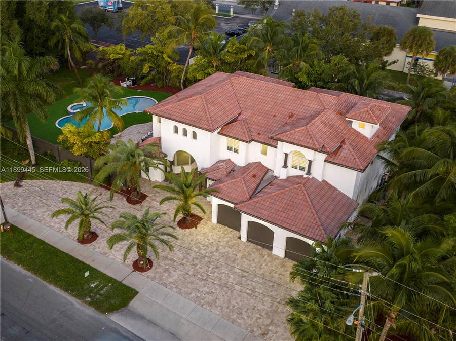 Property photo for 112 NW 14th Way, Dania Beach, FL