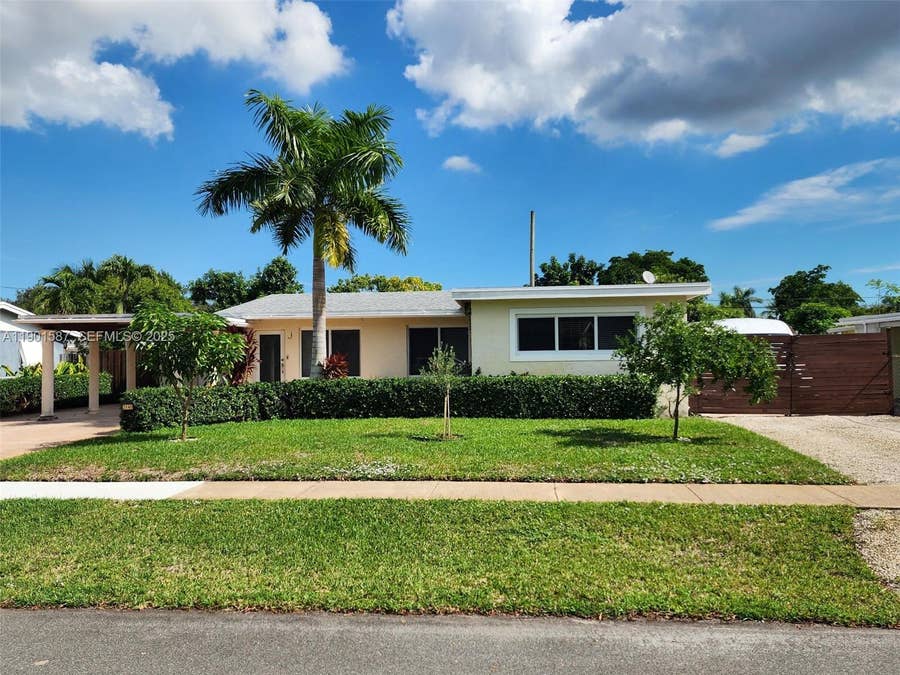 Property photo for 2140 SW 36th Avenue, Fort Lauderdale, FL