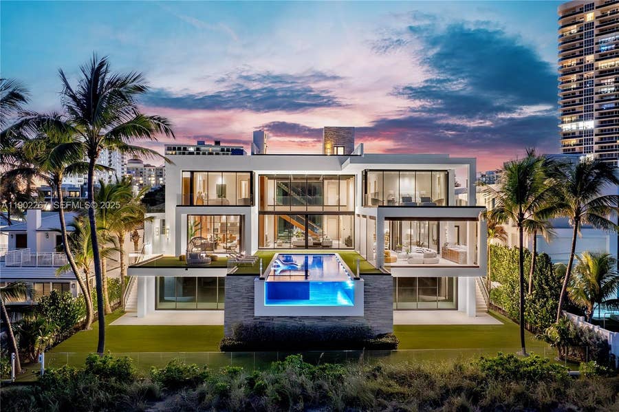 Property photo for 3052 N Atlantic Boulevard, Fort Lauderdale, FL
