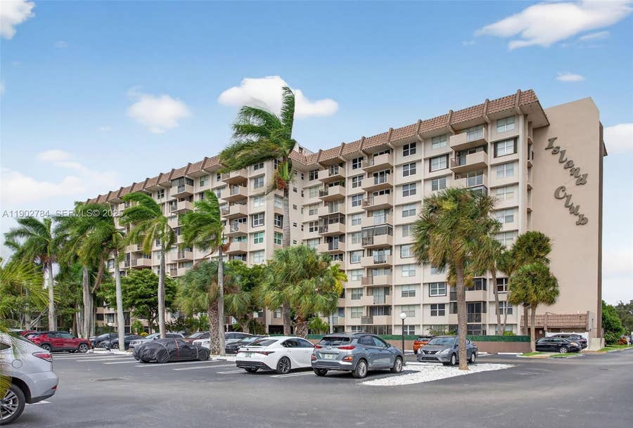 Property photo for 777 S Federal Highway, #RP305, Pompano Beach, FL