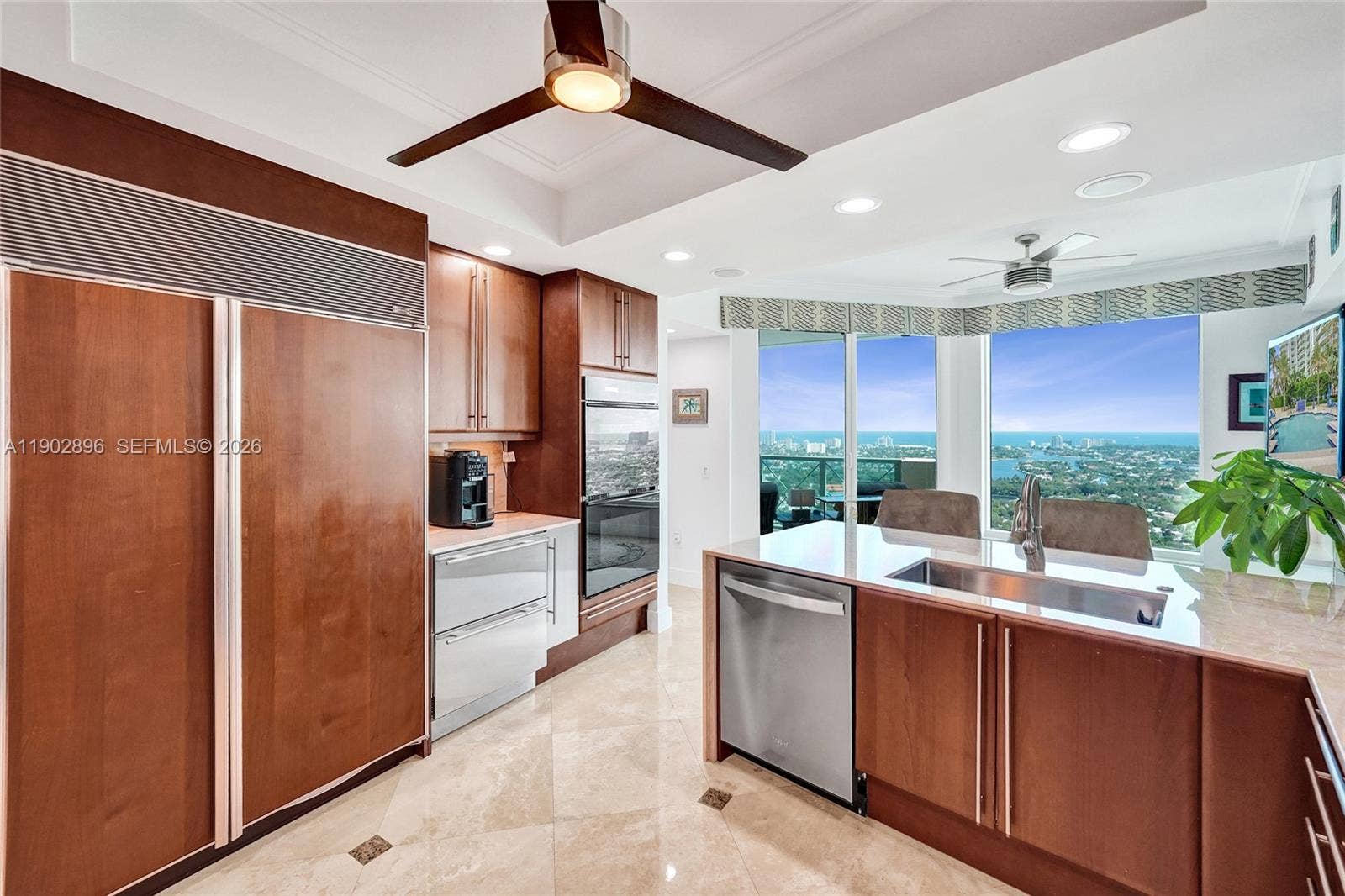 411 N New River Drive E, #3703, Fort Lauderdale, FL 33301 Photo 3