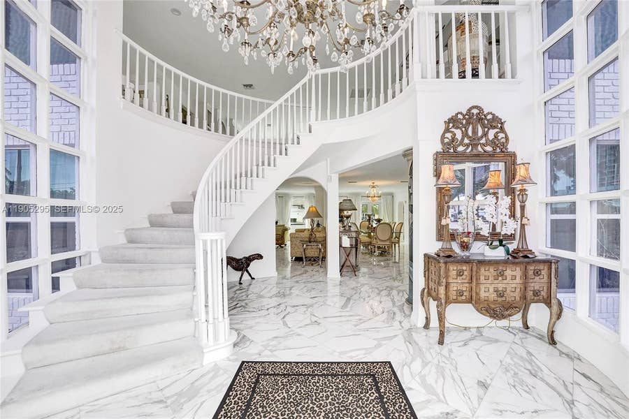 Property photo for 2889 NE 35th Street, Fort Lauderdale, FL