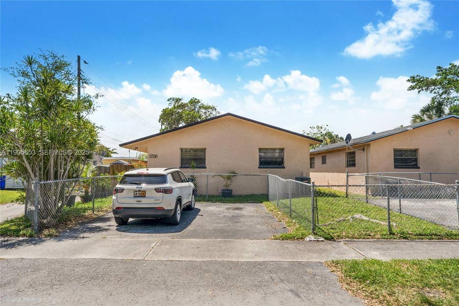 Property photo for 1734 N 16th Court, Hollywood, FL
