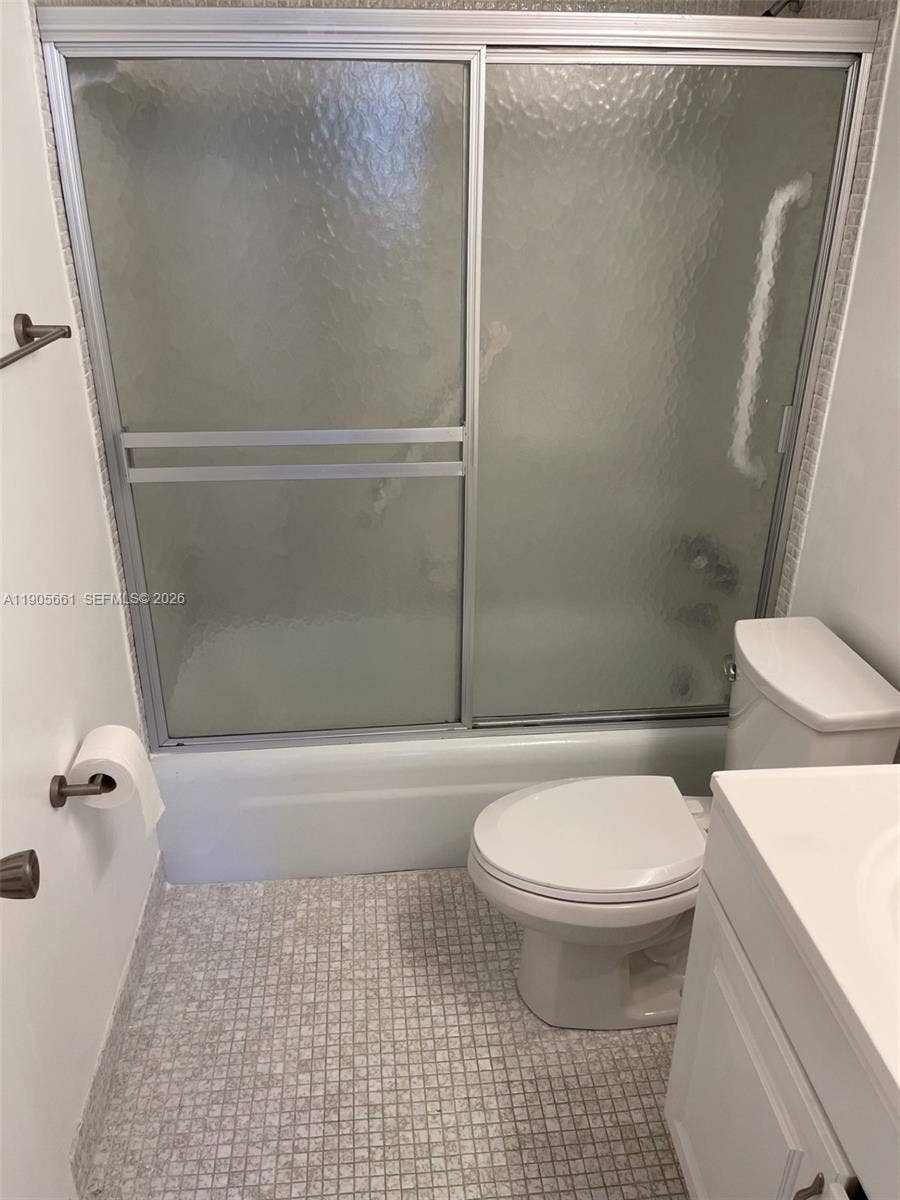 Master's Bathroom