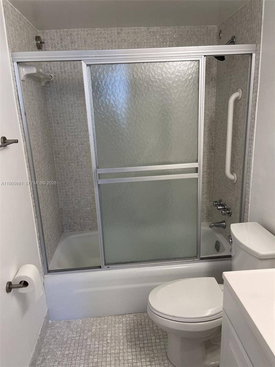 Master's Bathroom