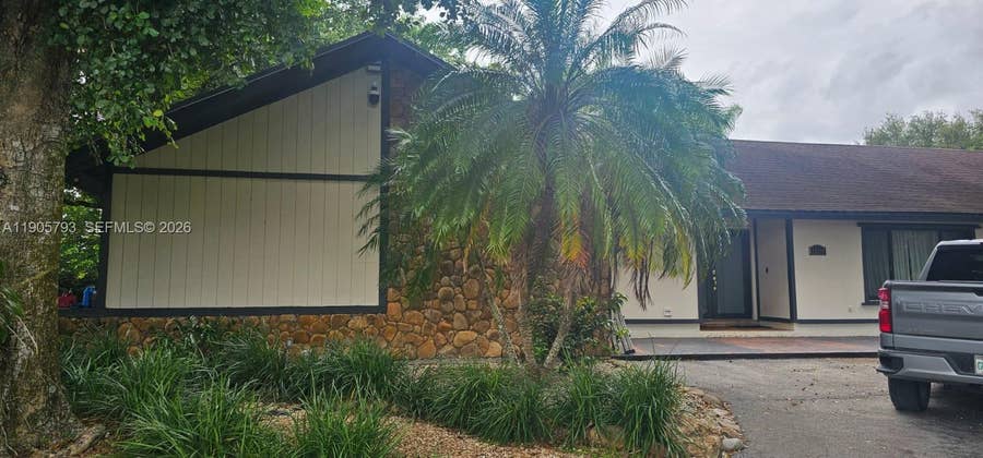 Property photo for 18750 SW 207th Avenue, Miami, FL