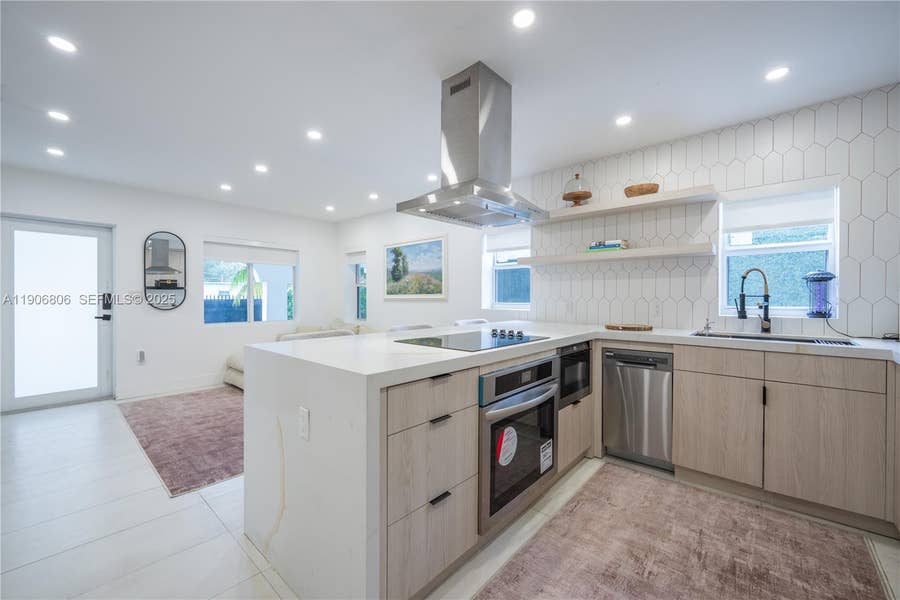 Property photo for 545 NW 47th Street, Miami, FL