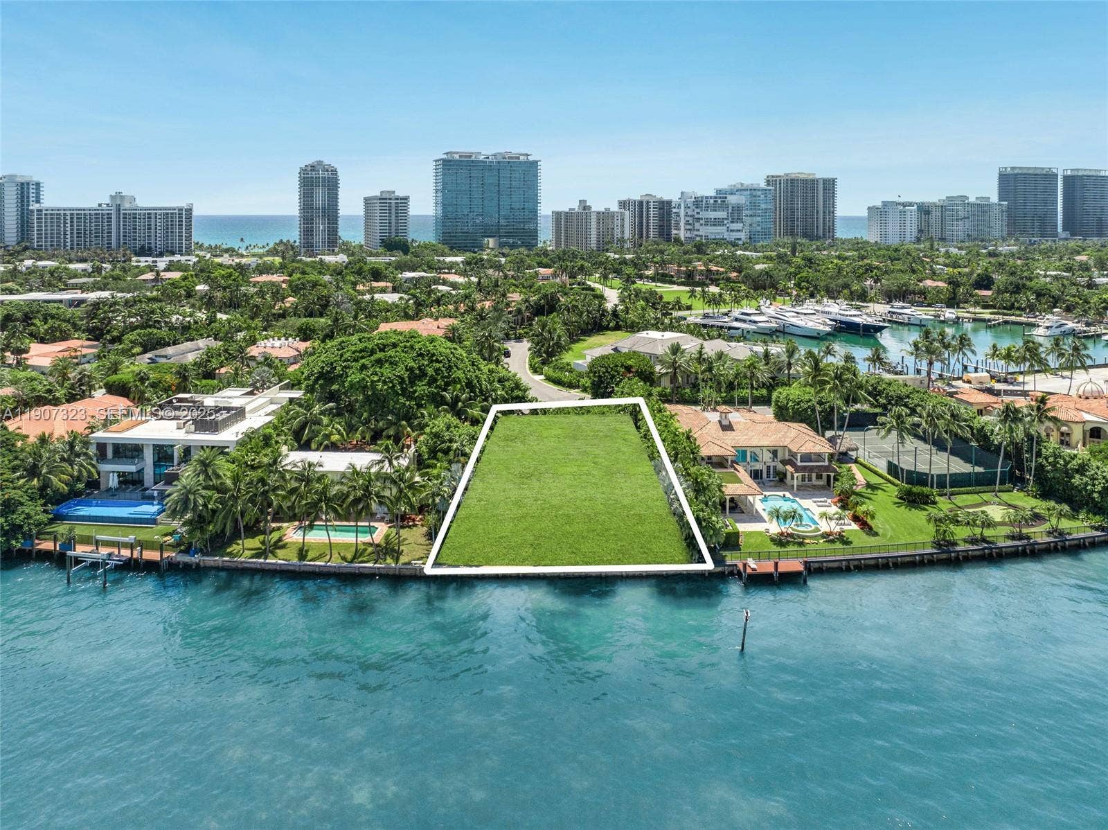 216 Bal Bay Drive, Bal Harbour, FL 33154 Photo 4