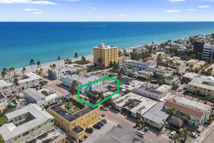Property photo for 322 Oklahoma Street, Hollywood, FL