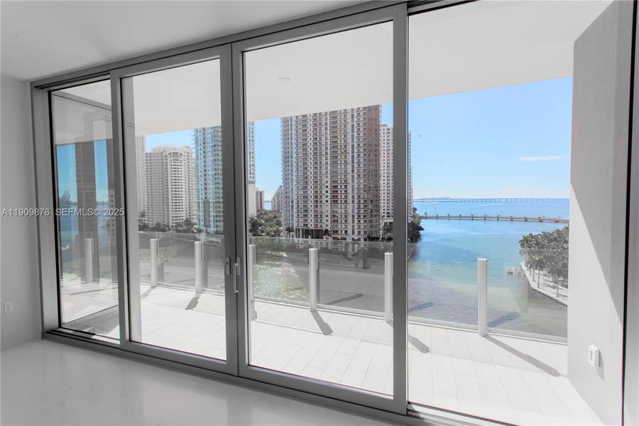 Property photo for 300 Biscayne Blvd Way, #1003, Miami, FL