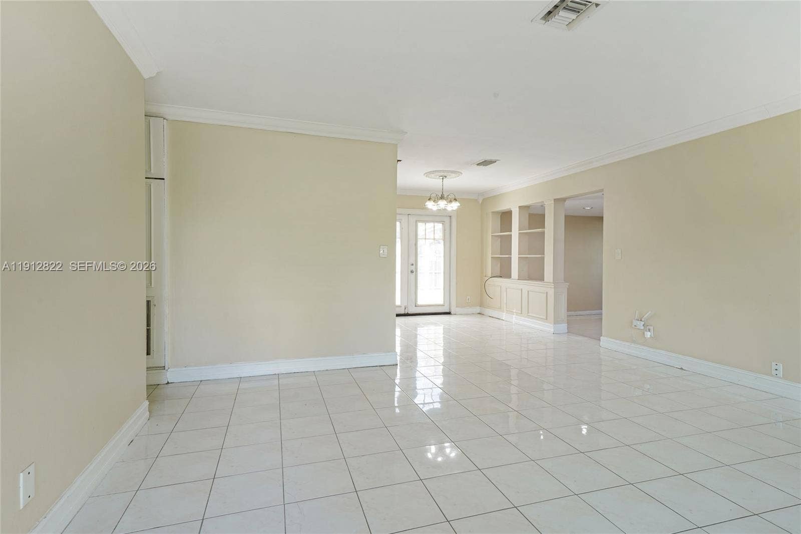 2419 NW 8th Avenue, Wilton Manors, FL 33311 Photo 2