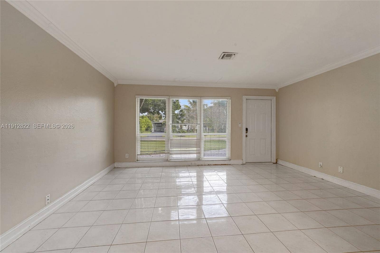 2419 NW 8th Avenue, Wilton Manors, FL 33311 Photo 5