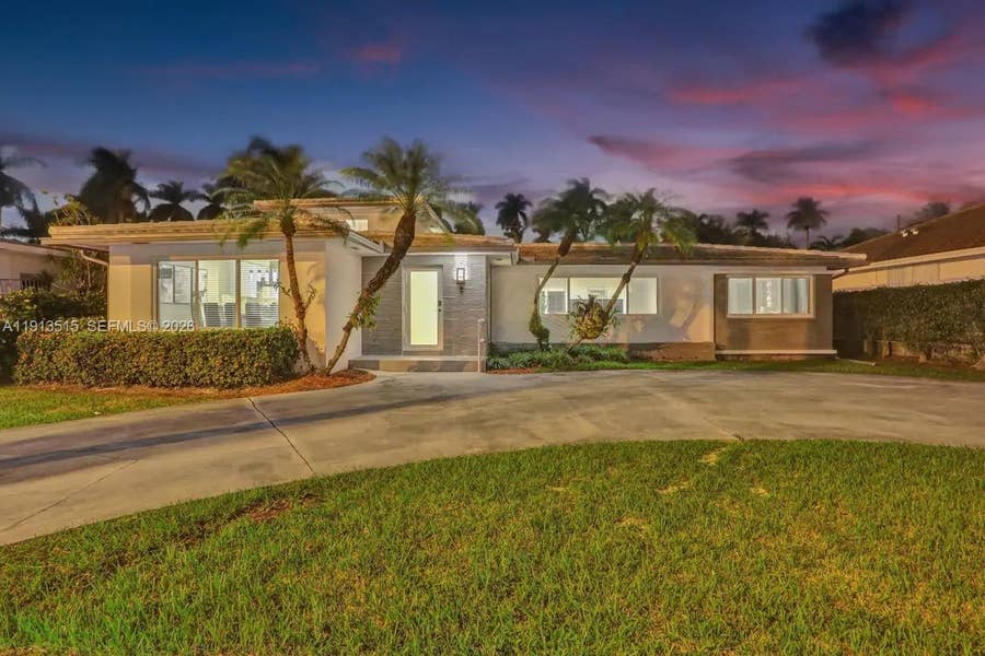 Property photo for 1241 Hollywood Boulevard, Hollywood, FL