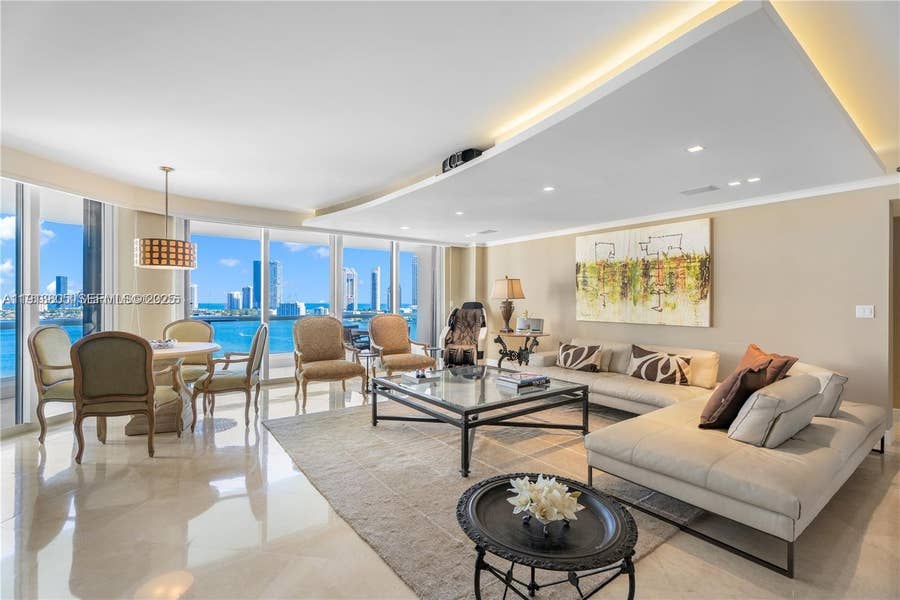 Property photo for 2600 Island Boulevard, #1605, Aventura, FL