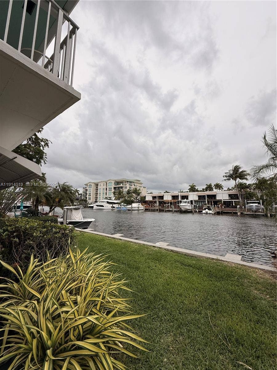 180 Isle Of Venice Drive, #100, Fort Lauderdale, Fort Lauderdale, FL 33301 Photo 2