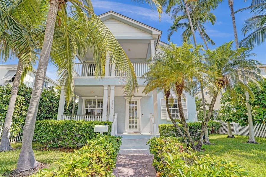 Property photo for 919 Adams Street, Hollywood, FL
