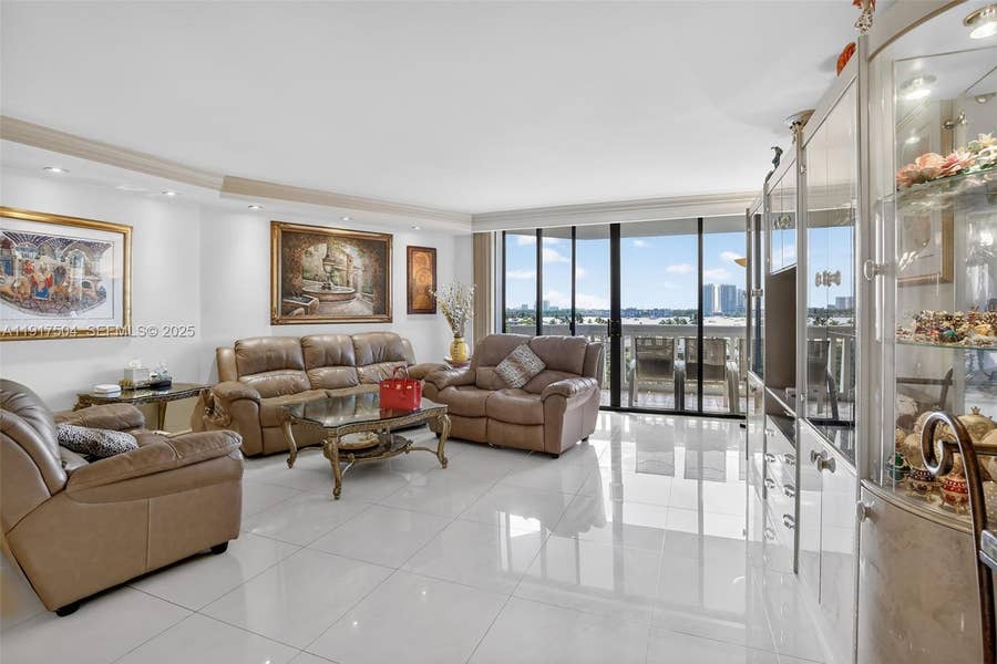 Property photo for 1000 Island Boulevard, #602, Aventura, FL