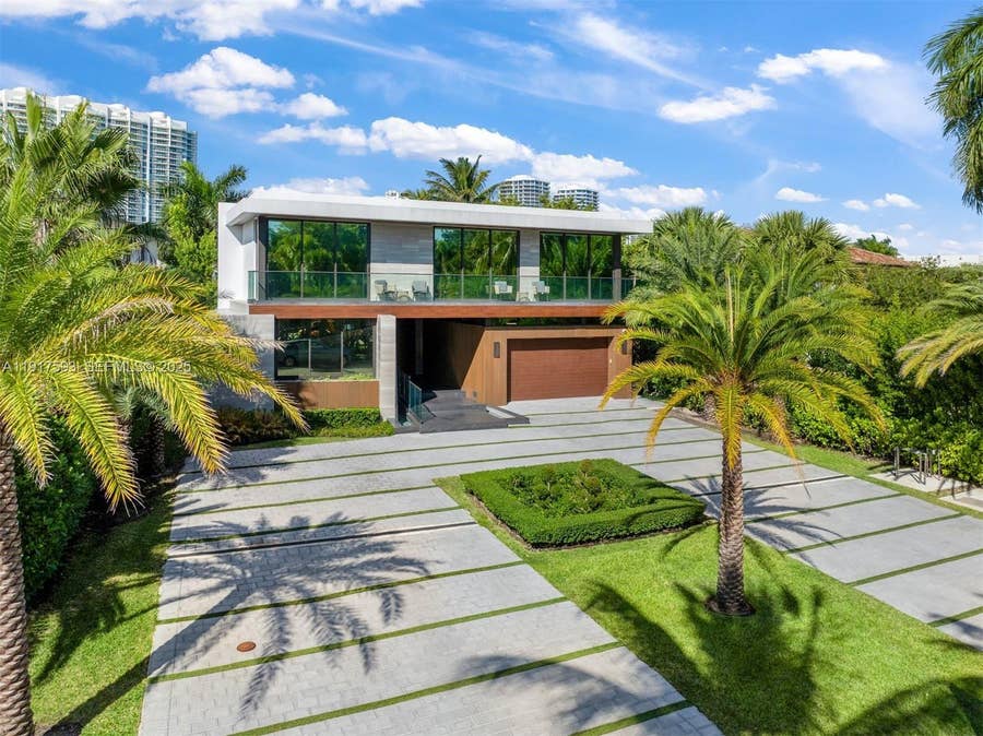 Property photo for 342 S Parkway, Golden Beach, FL