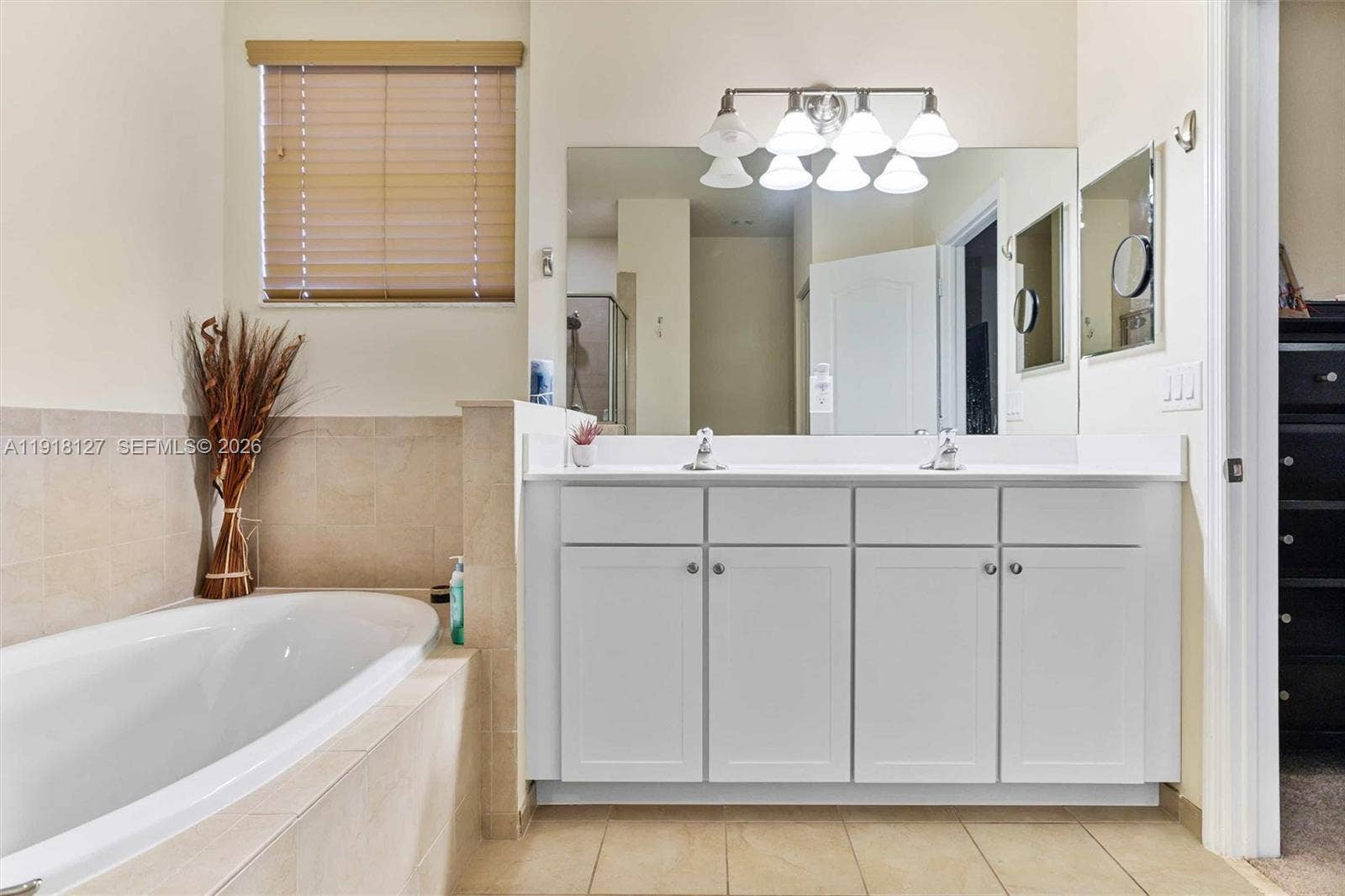 8456 Lake Majesty Lane, #8456, Parkland, FL 33076 Photo 22
