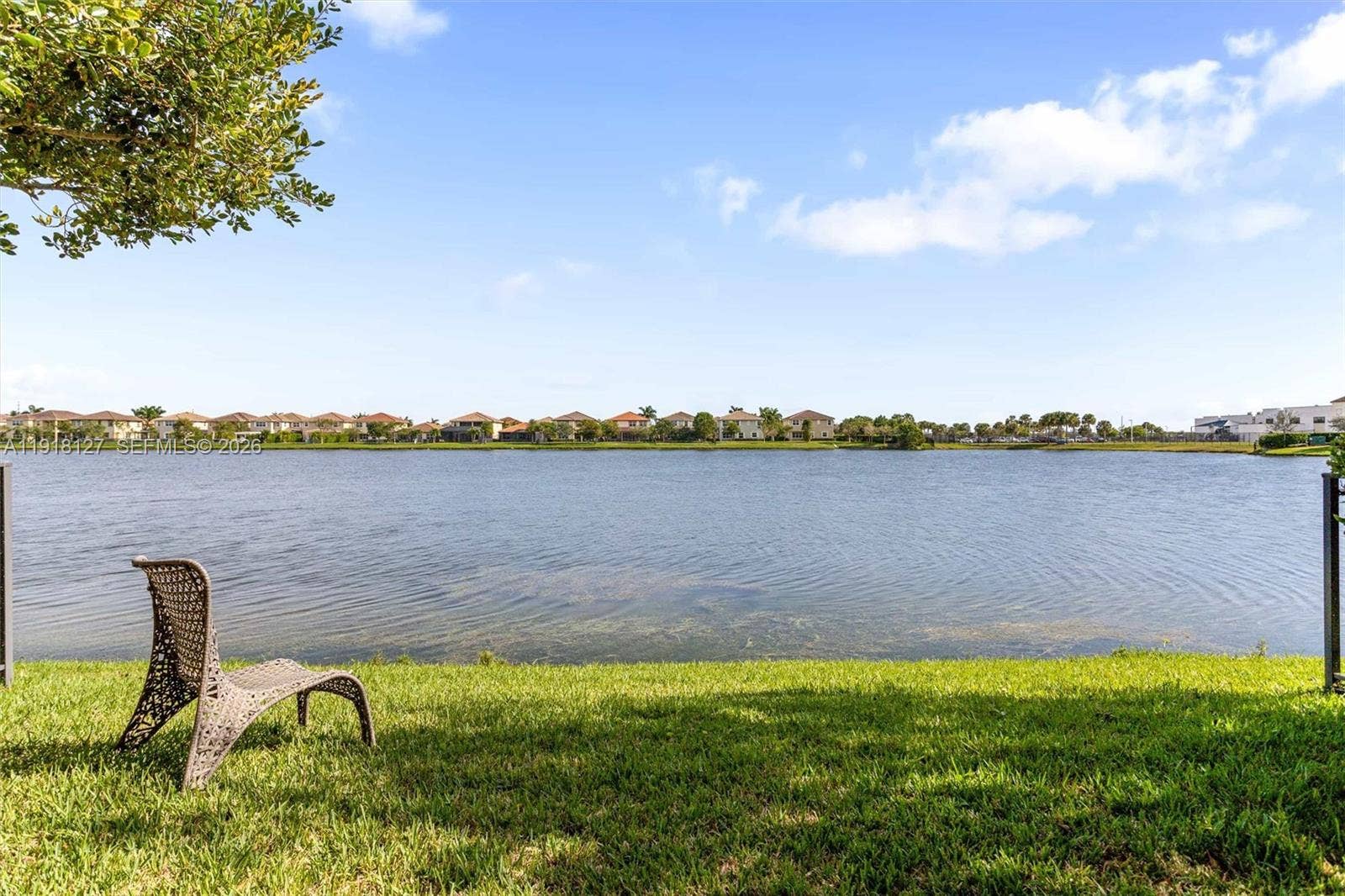 8456 Lake Majesty Lane, #8456, Parkland, FL 33076 Photo 2