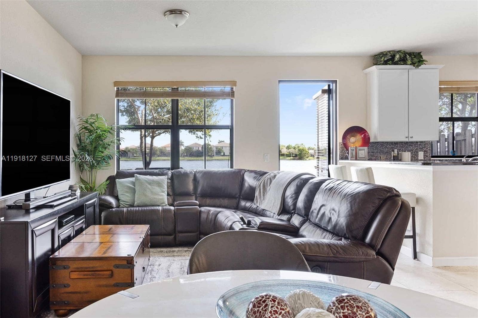 8456 Lake Majesty Lane, #8456, Parkland, FL 33076 Photo 7