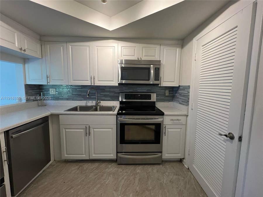 Property photo for 721 SE 1st Way, #B18, Deerfield Beach, FL