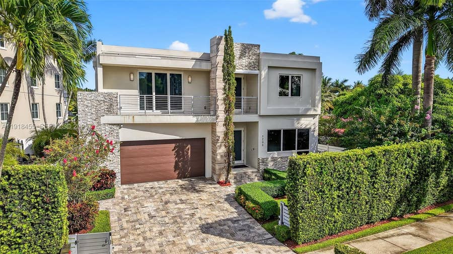 Property photo for 1200 Cordova Road, Fort Lauderdale, FL