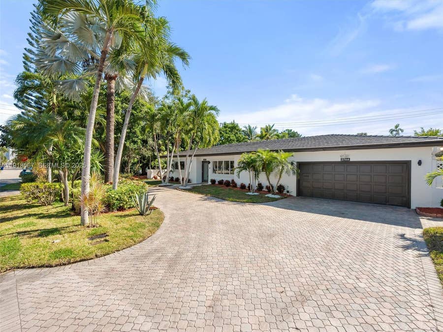 Property photo for 2764 NE 35th Street, Fort Lauderdale, FL