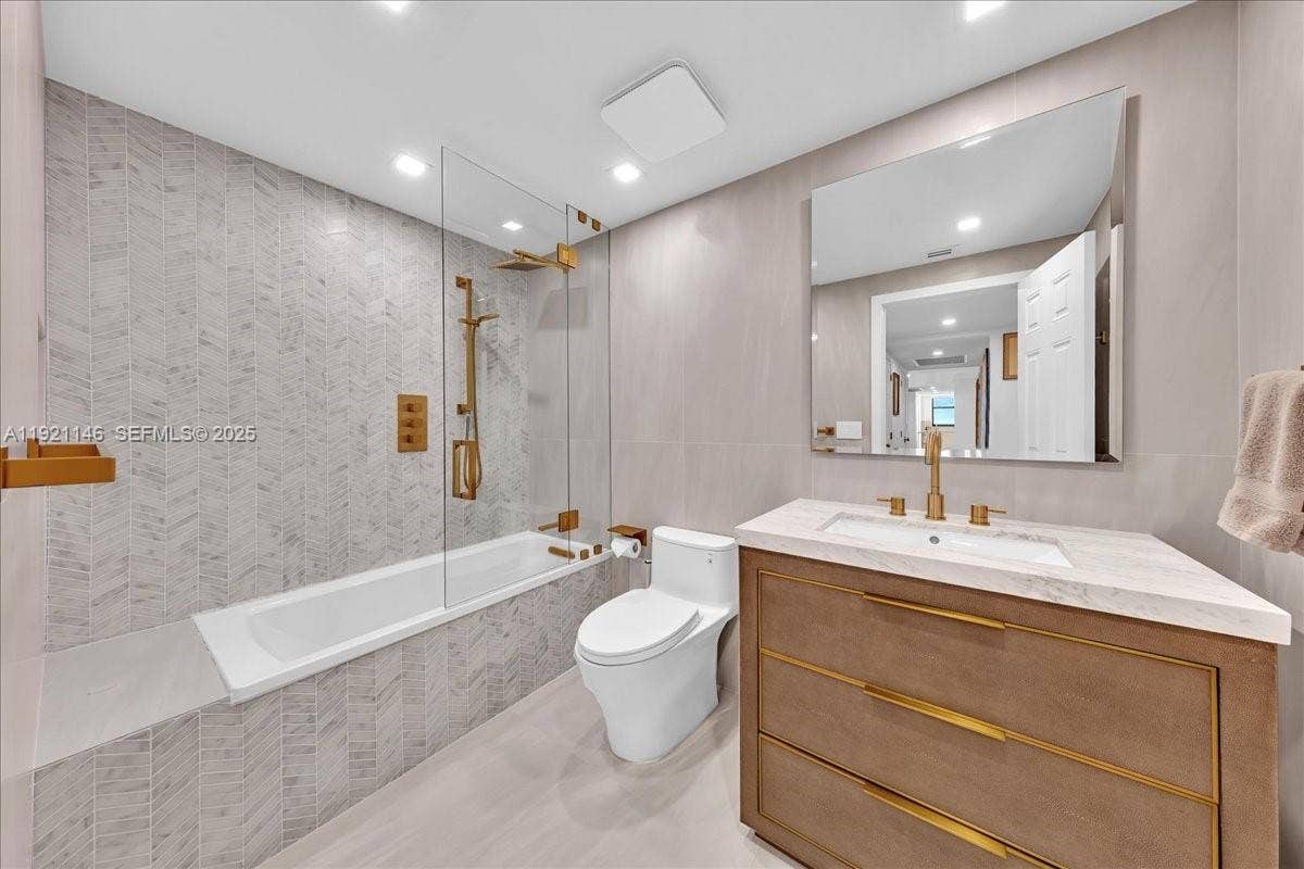 9801 Collins Avenue, #11A, Bal Harbour, FL 33154 Photo 42