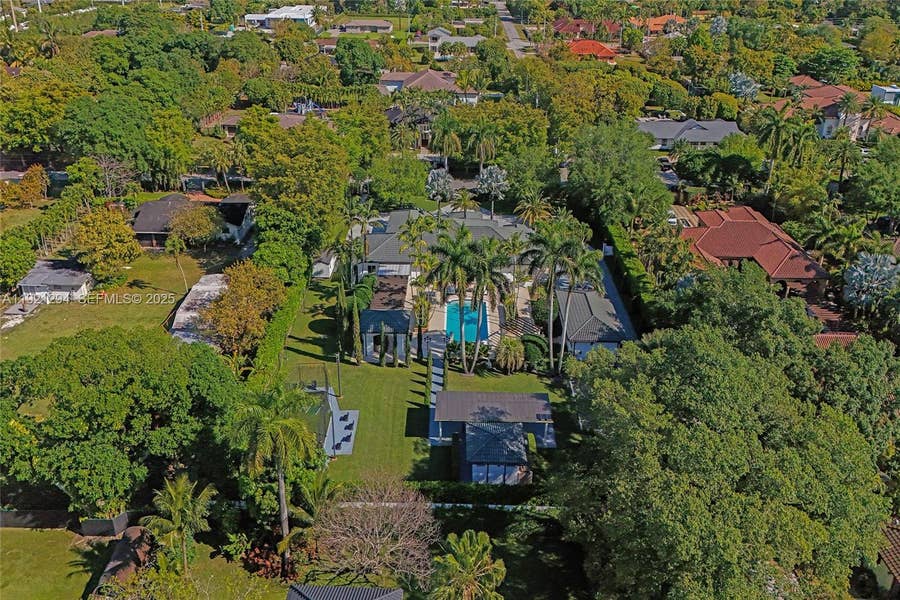 Property photo for 10400 SW 62nd Street, Miami, FL