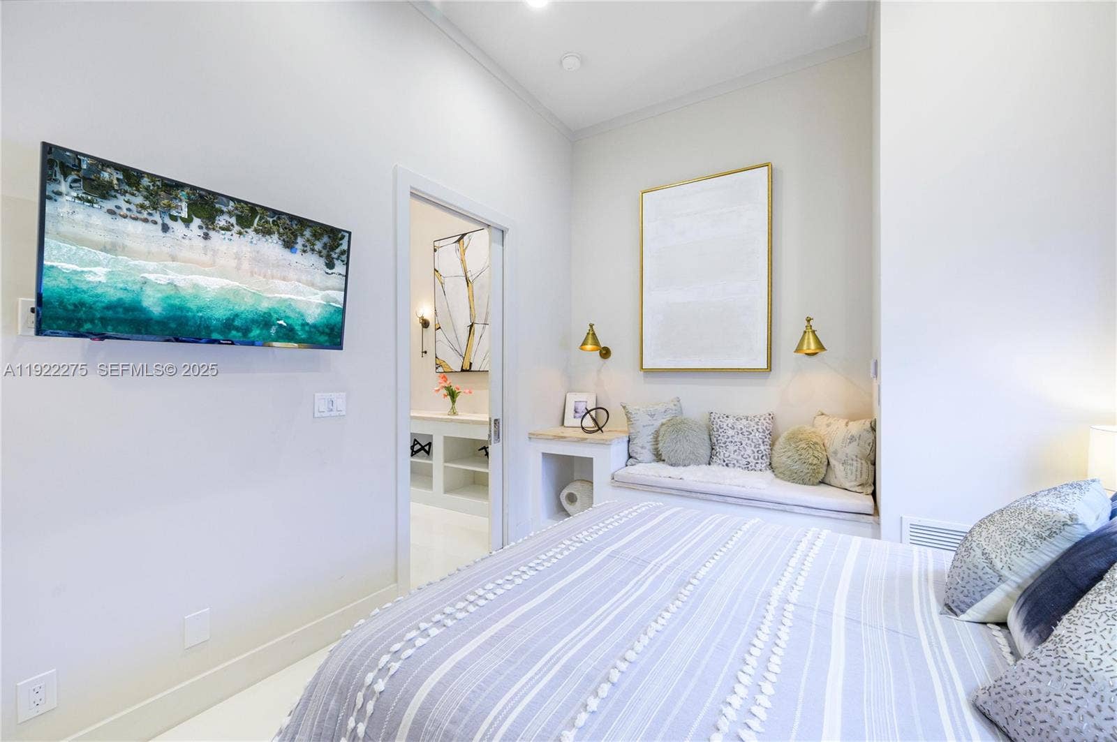 2112 NE 17th Avenue, Wilton Manors, FL 33305 Photo 45