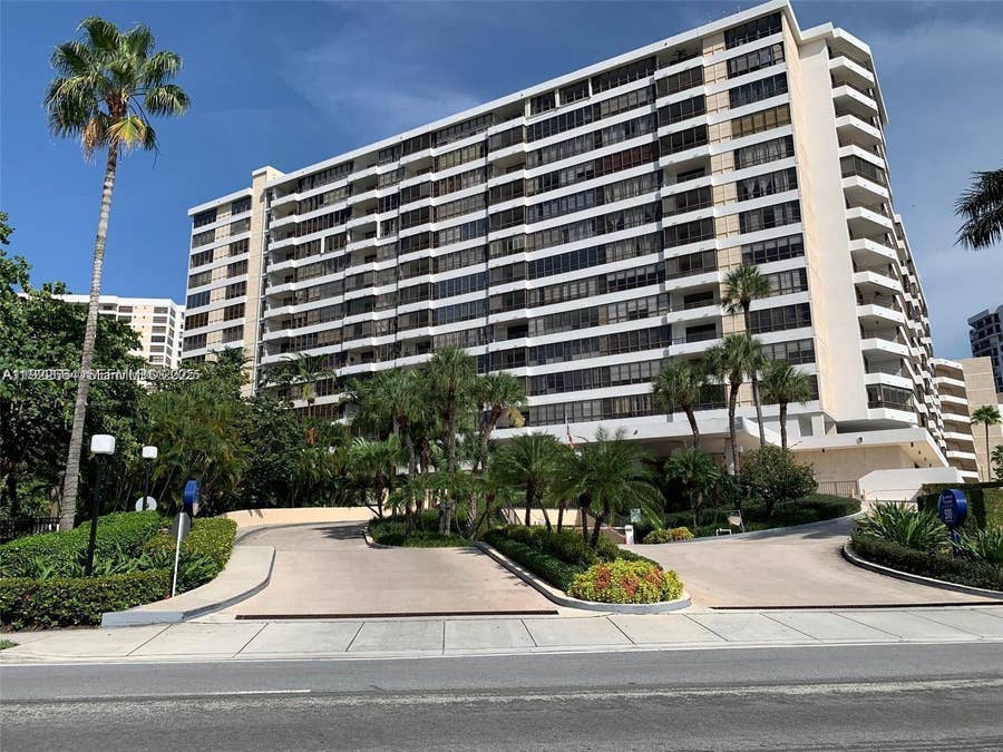 Property photo for 500 Three Islands Boulevard, #307, Hallandale Beach, FL