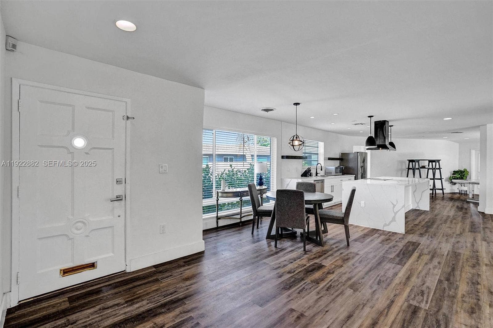 2106 NE 16th Avenue, Wilton Manors, FL 33305 Photo 4