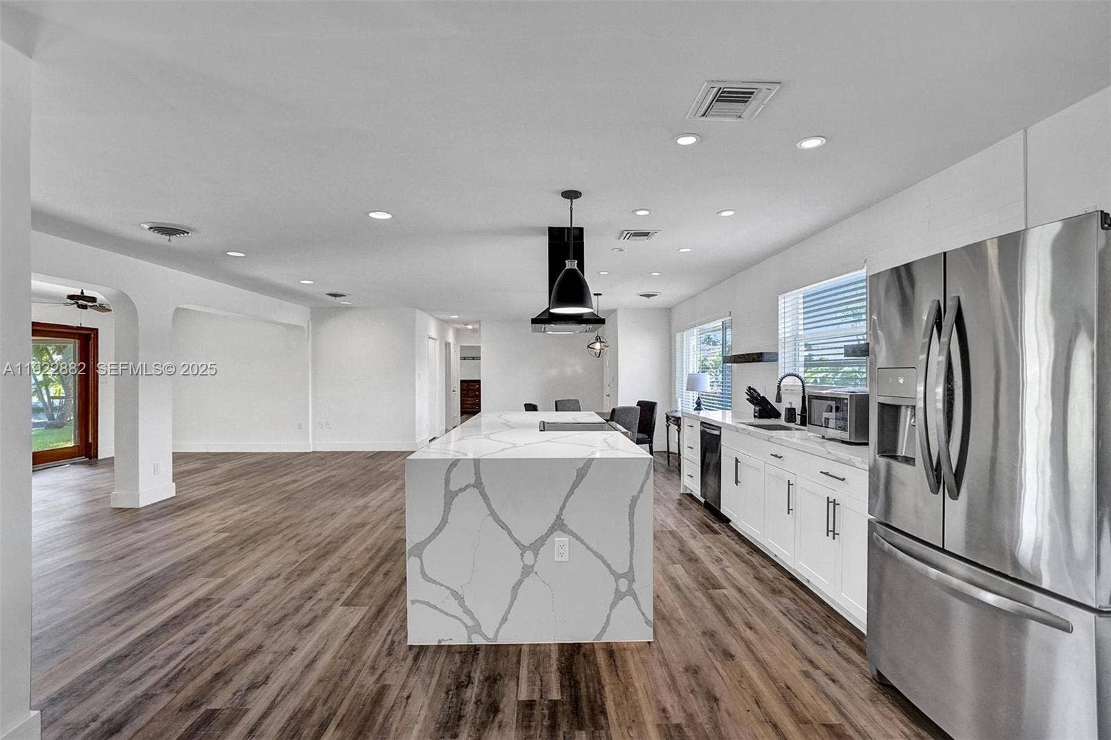 2106 NE 16th Avenue, Wilton Manors, FL 33305 Photo 9