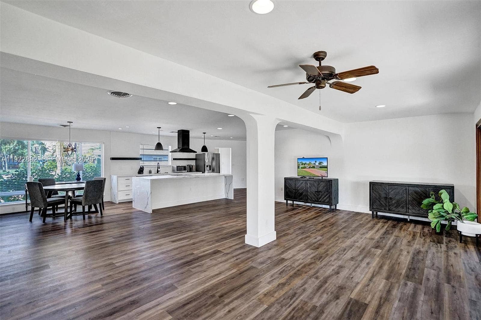 2106 NE 16th Avenue, Wilton Manors, FL 33305 Photo 14