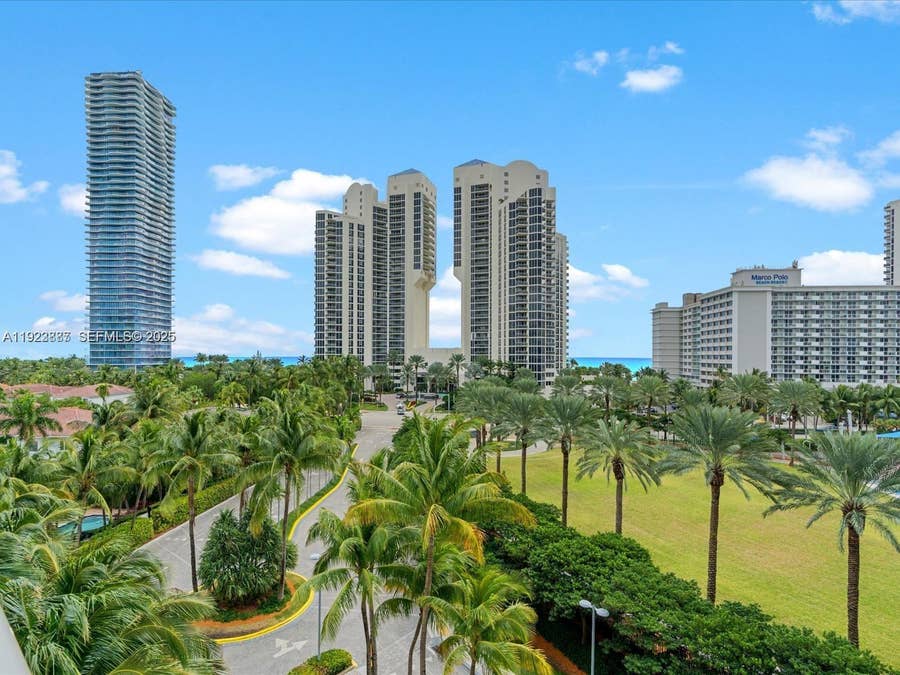 Property photo for 19370 E Collins Avenue, #627, Sunny Isles Beach, FL